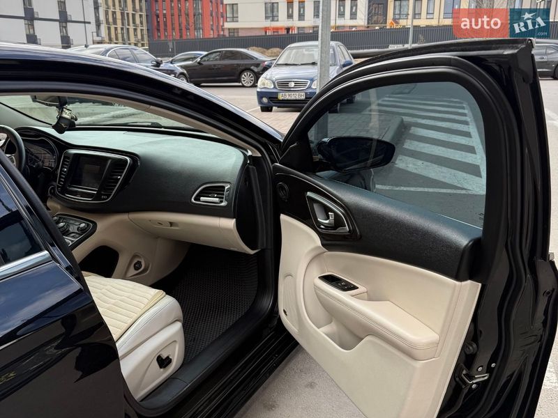 Седан Chrysler 200 2014 в Киеве фото 10 Седан Chrysler 200 2014 в Киеве