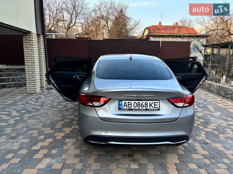 Седан Chrysler 200 2016 в Киеве фото 10 Седан Chrysler 200 2016 в Киеве