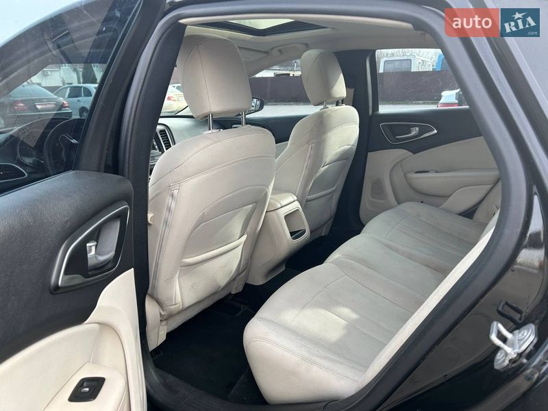 Седан Chrysler 200 2015 в Барышевке фото 11 Седан Chrysler 200 2015 в Барышевке