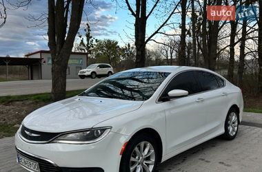Седан Chrysler 200 2014 в Стрию
