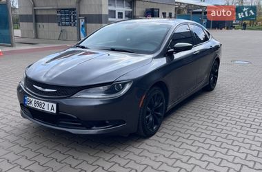 Седан Chrysler 200 2015 в Кривом Роге