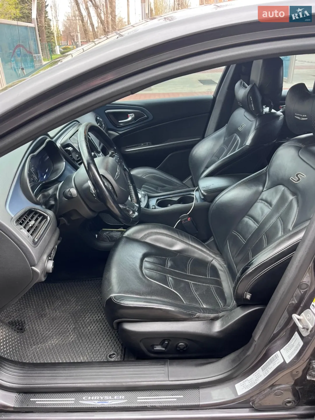 2015 Chrysler 200 - мініатюра 9