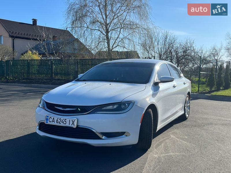 Chrysler 200 2015