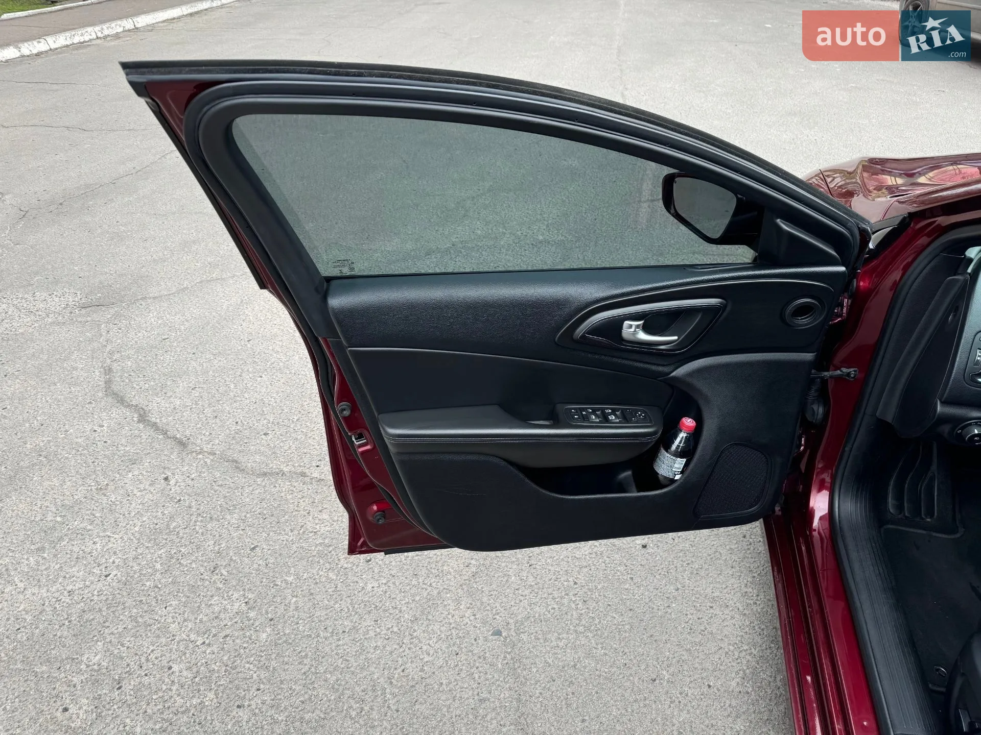 2015 Chrysler 200 - мініатюра 9
