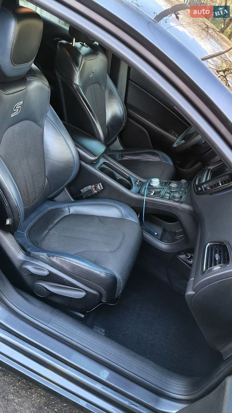 2015 Chrysler 200 - мініатюра 9
