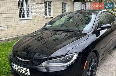 Седан Chrysler 200 2015 в Киеве