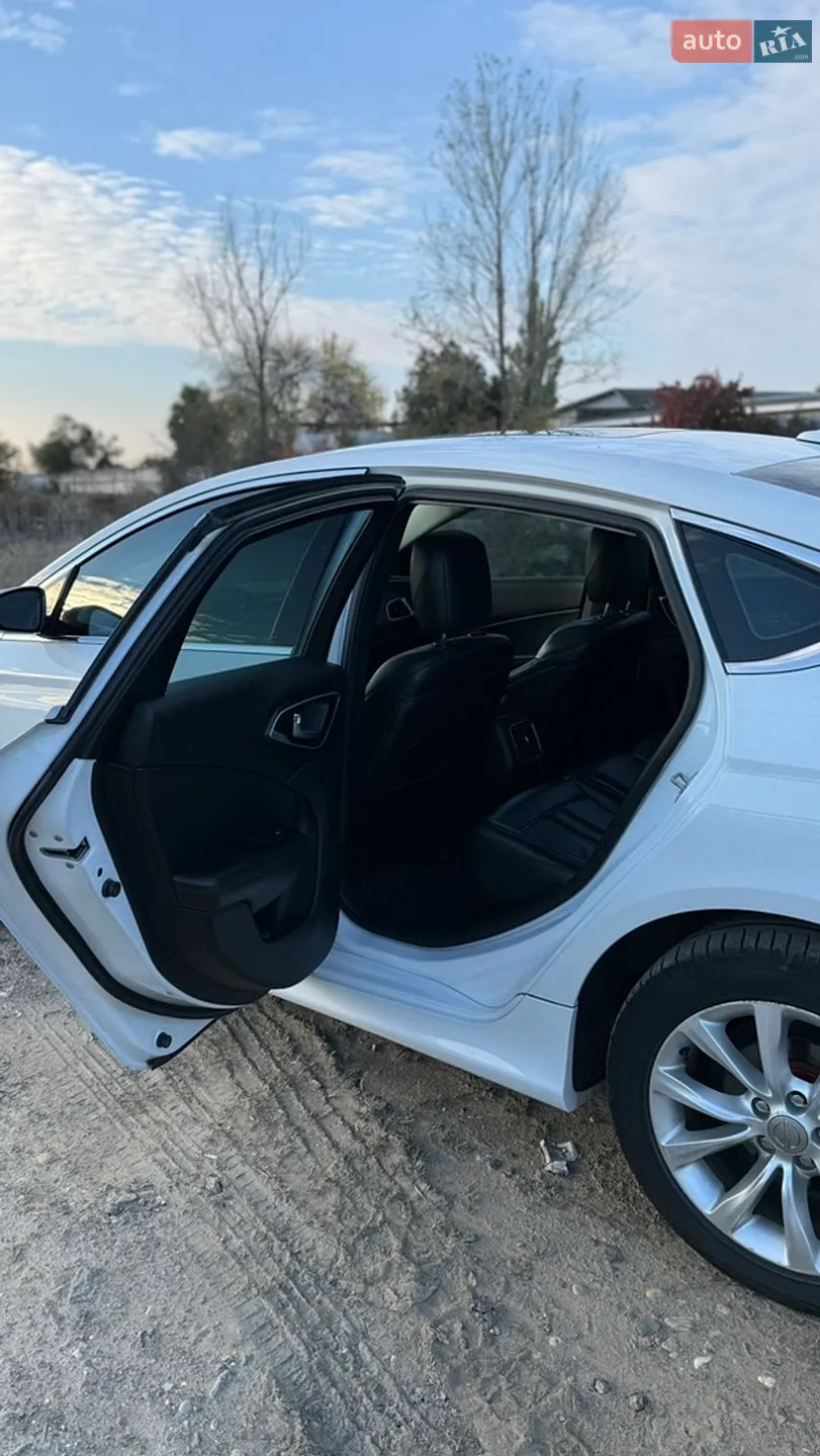 2014 Chrysler 200 - мініатюра 5