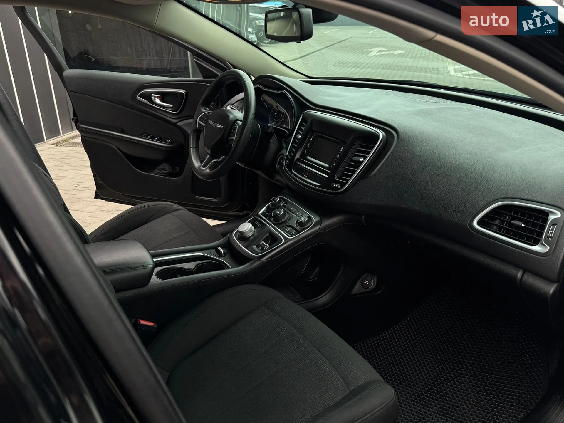 2015 Chrysler 200 - мініатюра 7