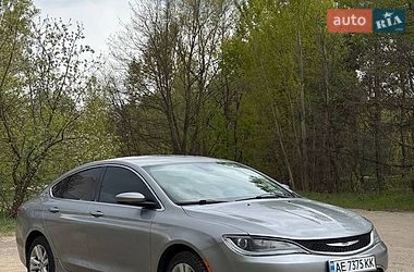 Седан Chrysler 200 2014 в Павлограді