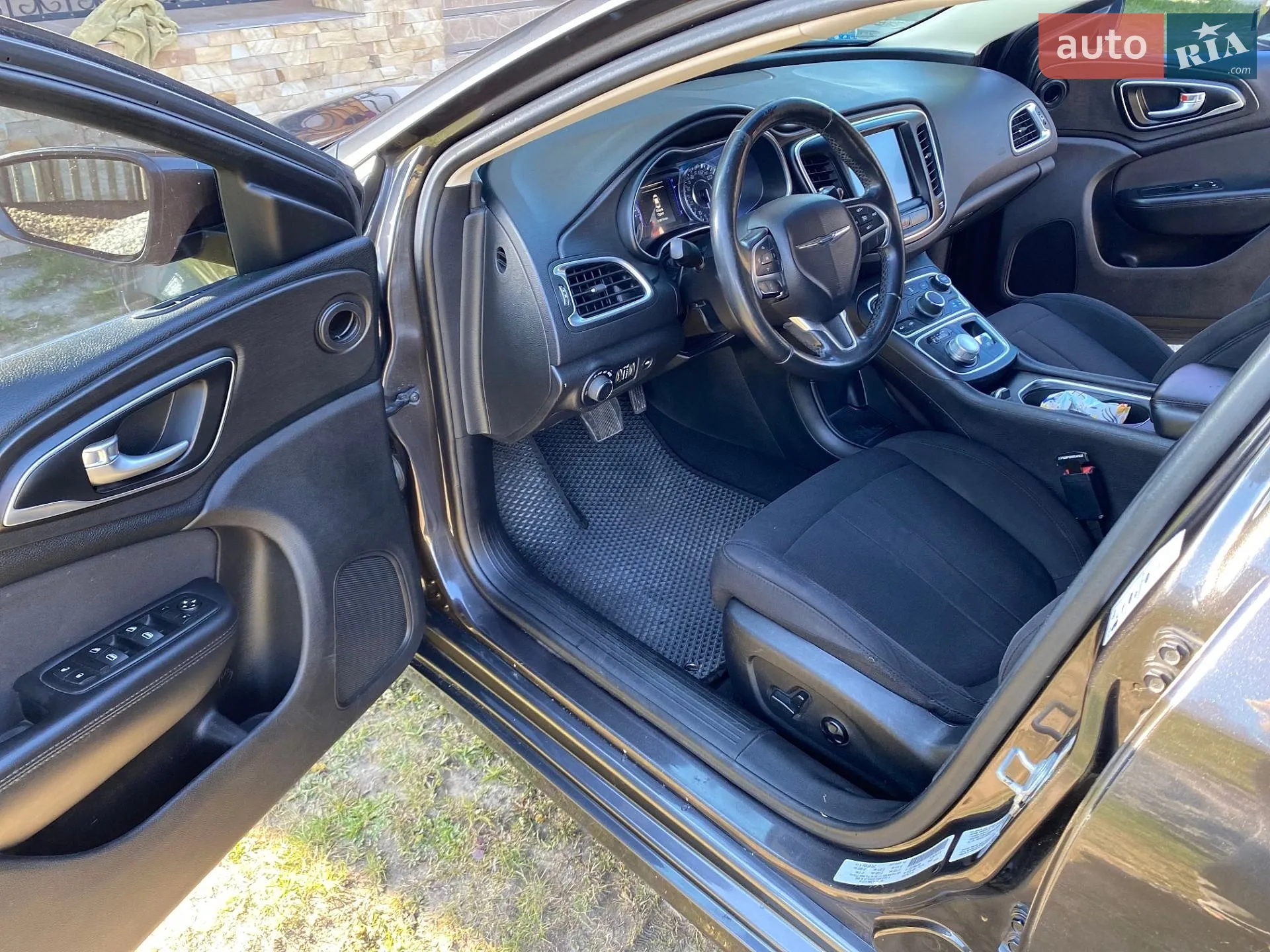 2015 Chrysler 200 - мініатюра 17