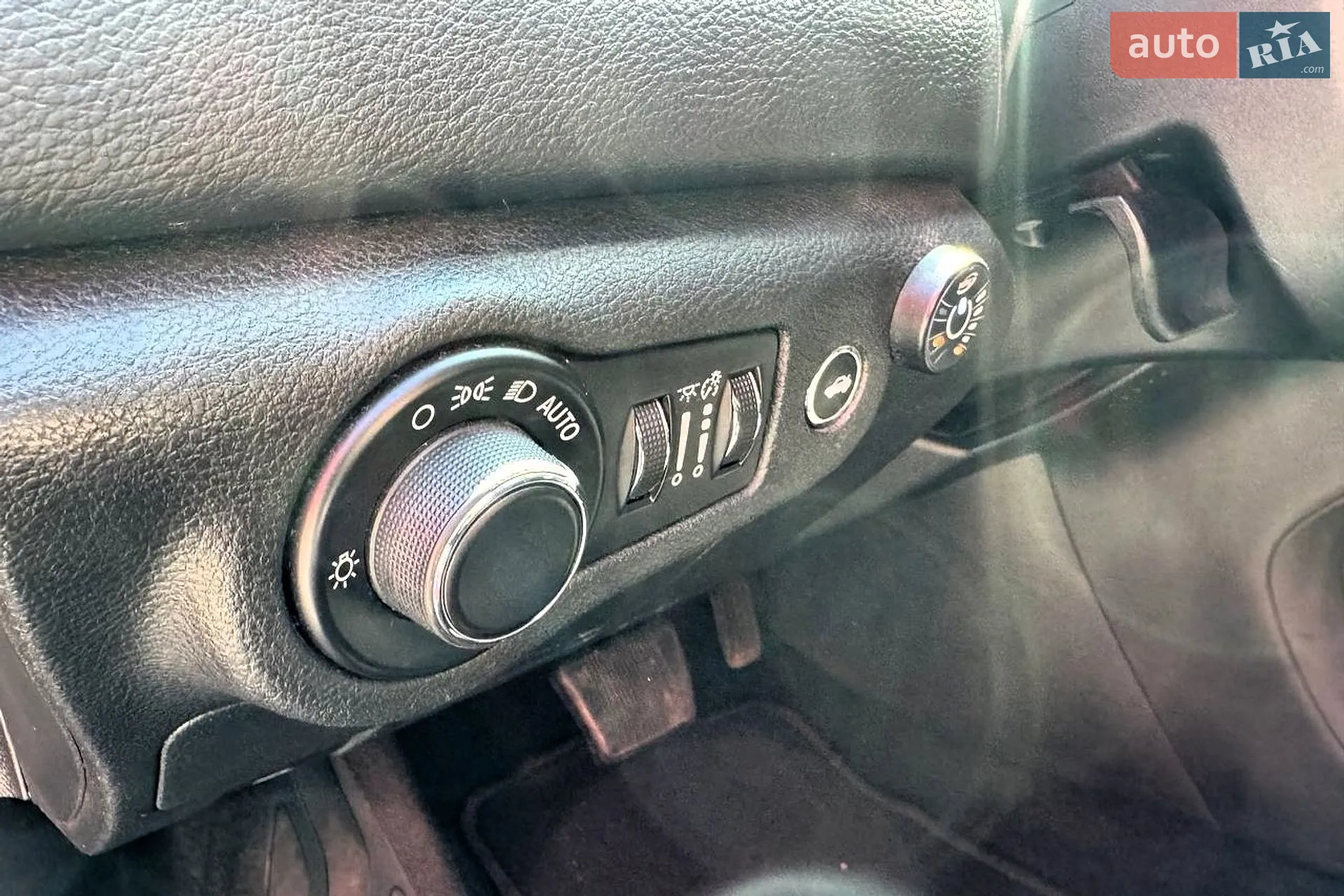 2015 Chrysler 200 - мініатюра 21