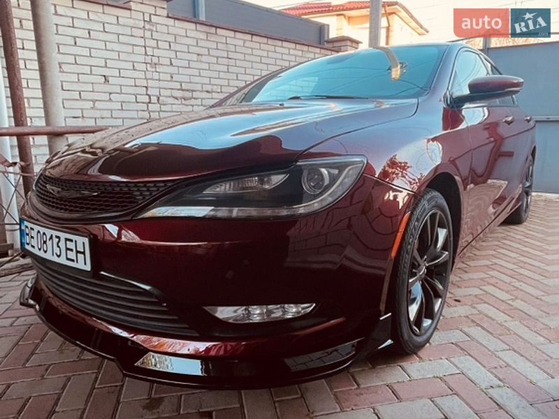 Седан Chrysler 200 2015 в Броварах