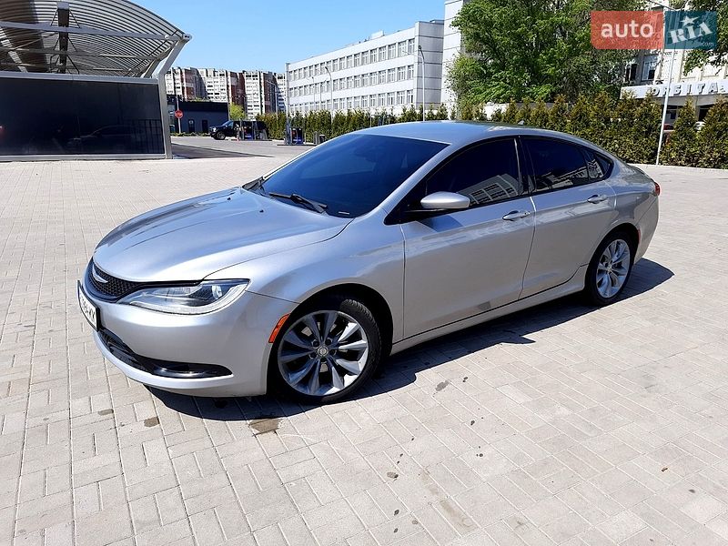Седан Chrysler 200 2014 в Днепре