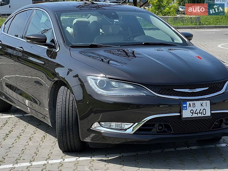 Седан Chrysler 200 2014 в Києві
