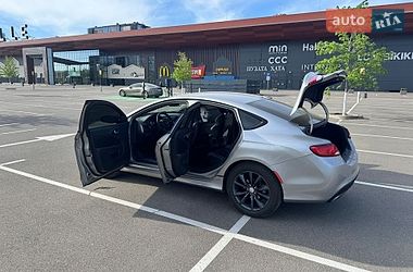 Седан Chrysler 200 2017 в Киеве