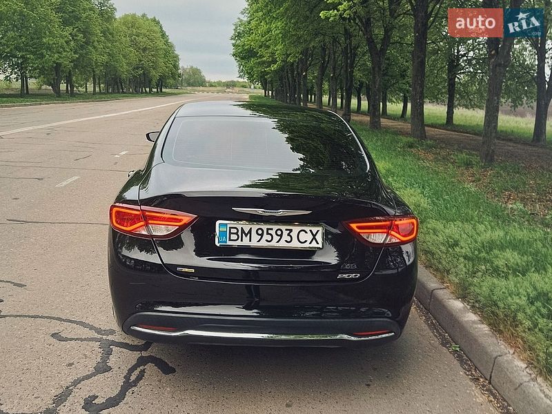 Седан Chrysler 200 2015 в Сумах