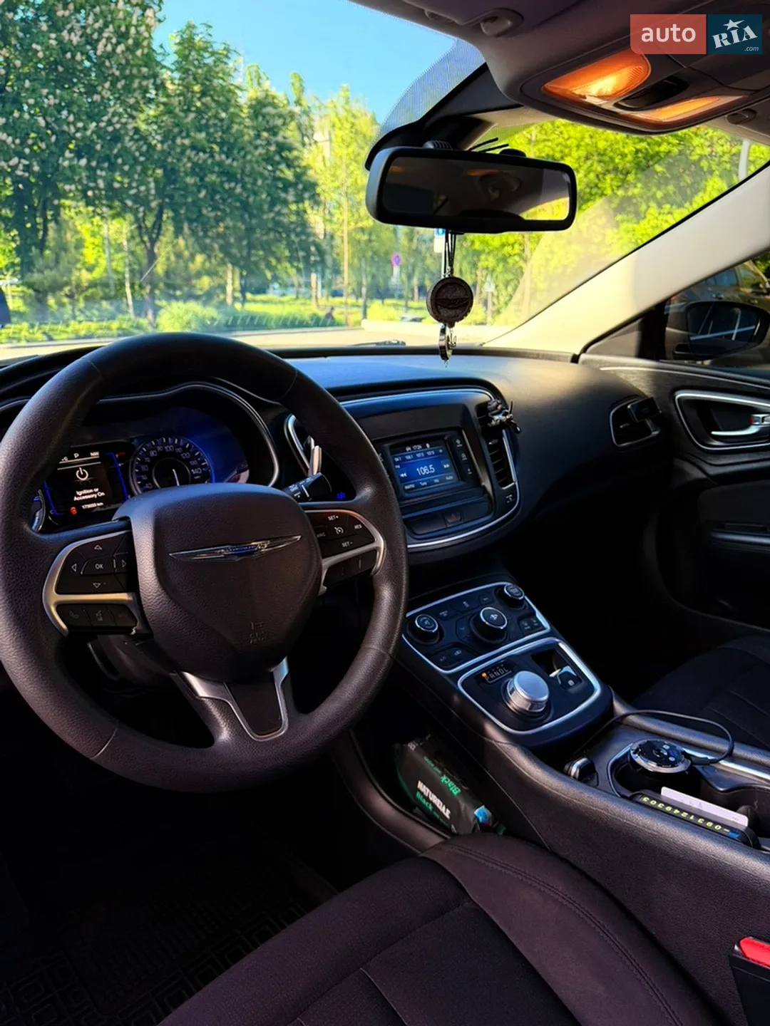 2015 Chrysler 200 - мініатюра 8
