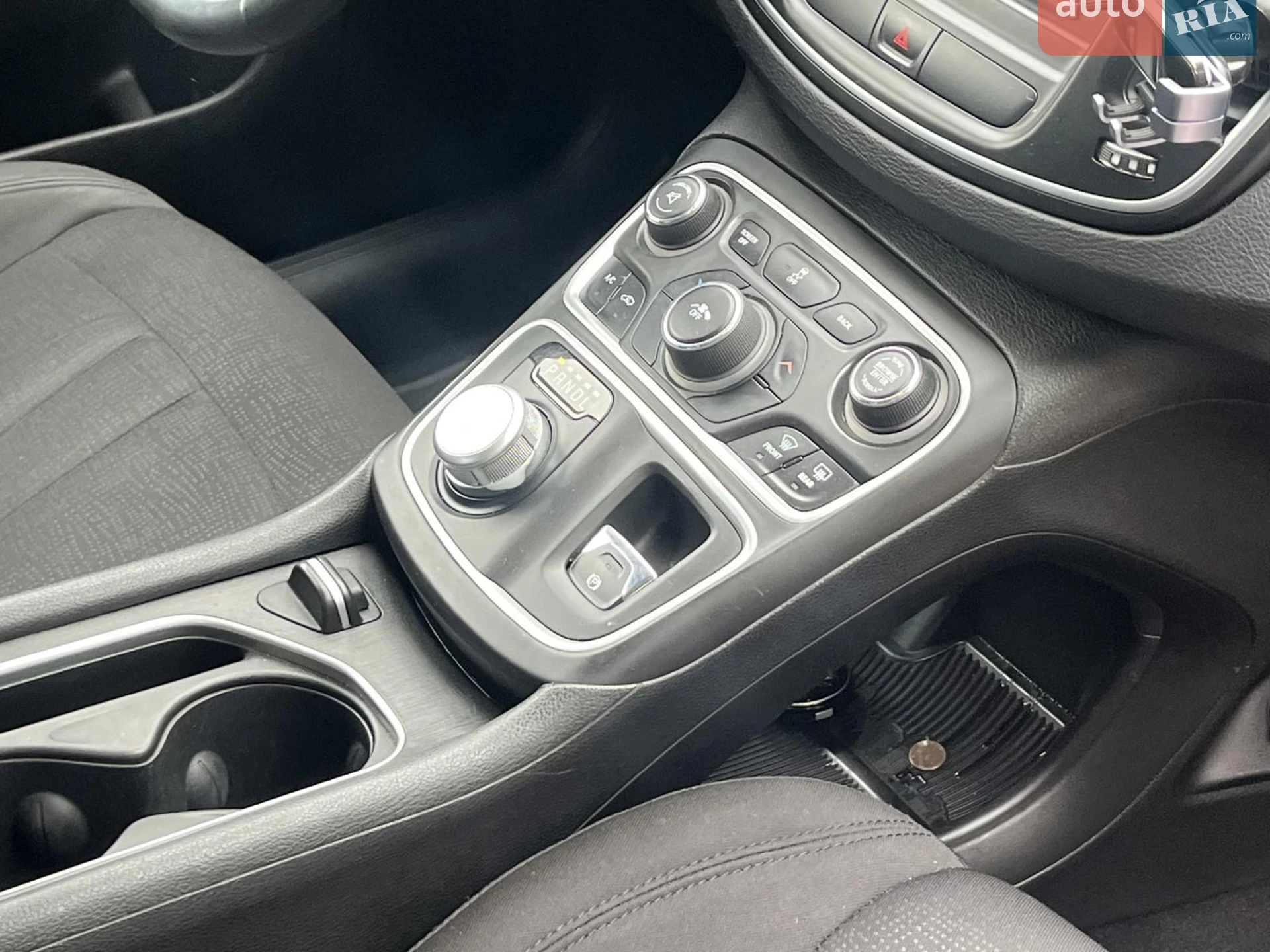 2015 Chrysler 200 - мініатюра 19