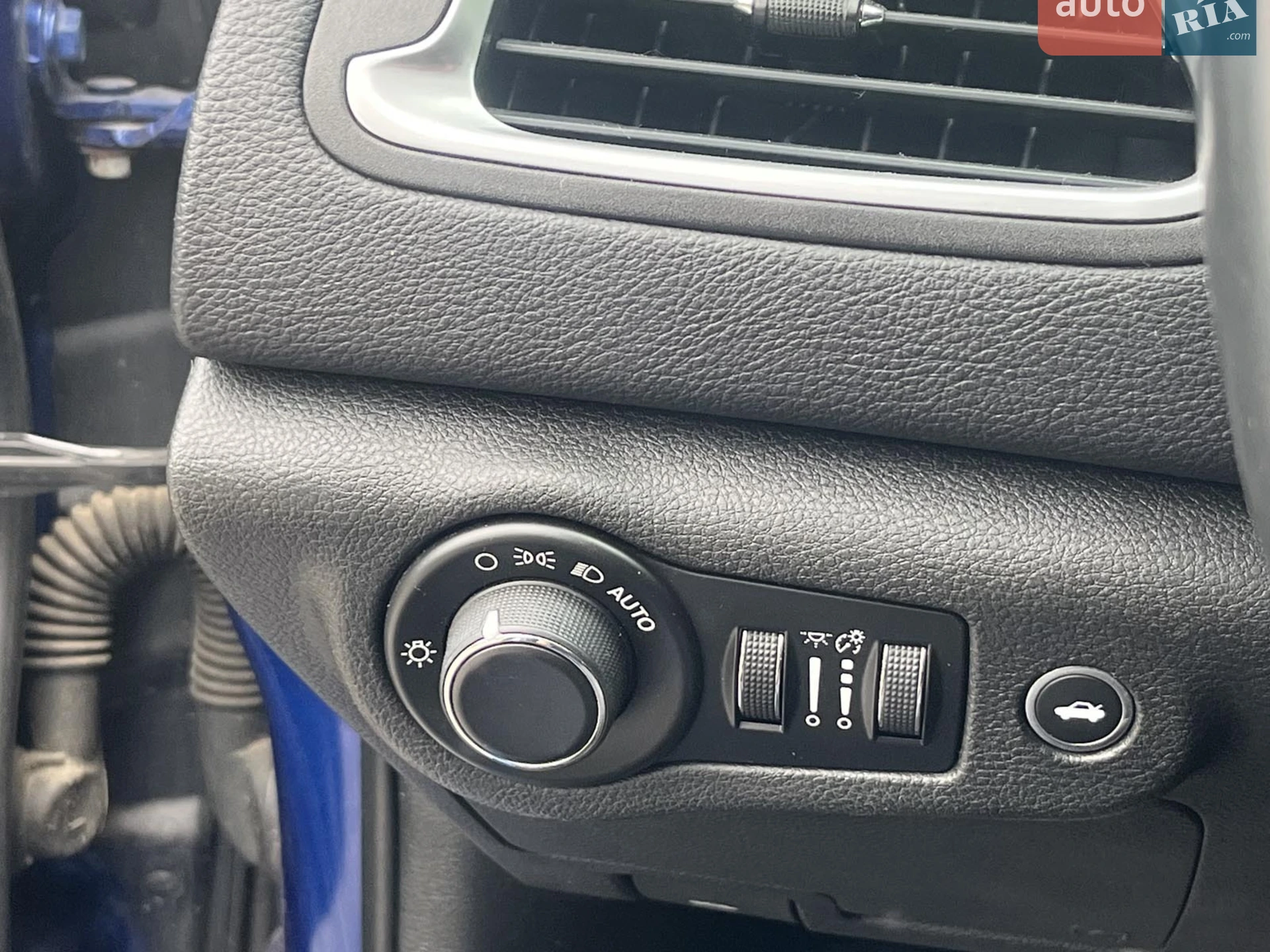 2015 Chrysler 200 - мініатюра 34