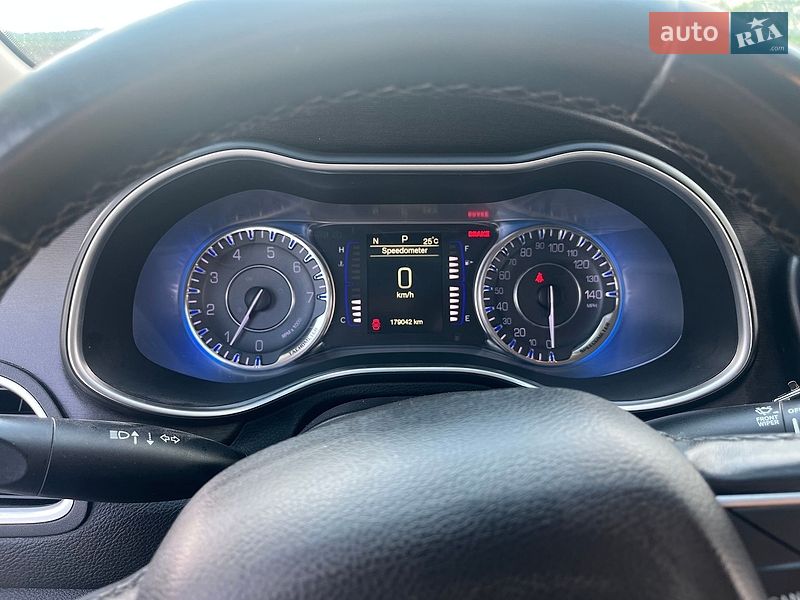 Седан Chrysler 200 2016 в Шепетівці