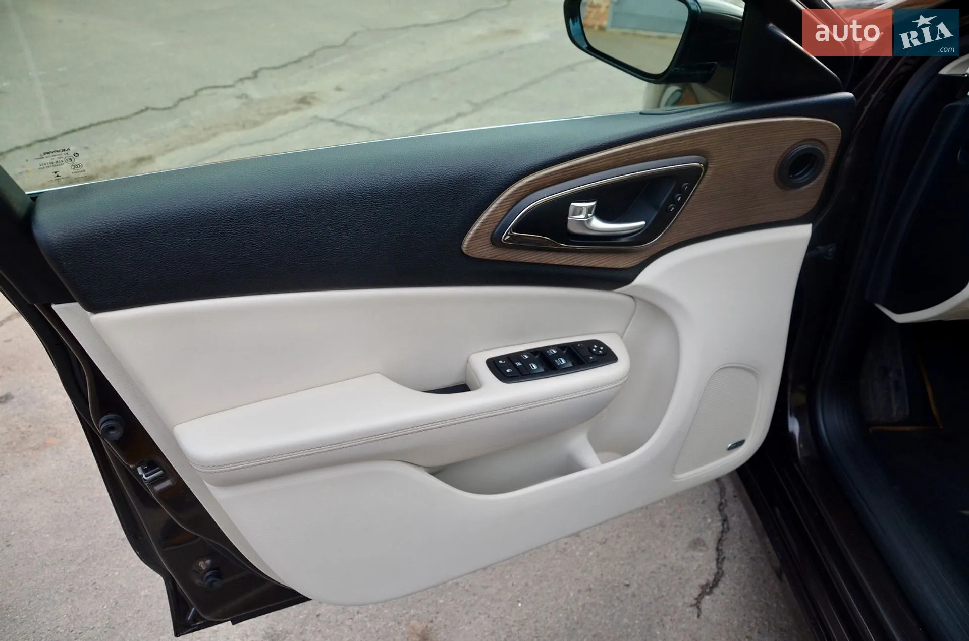 2014 Chrysler 200 - мініатюра 24