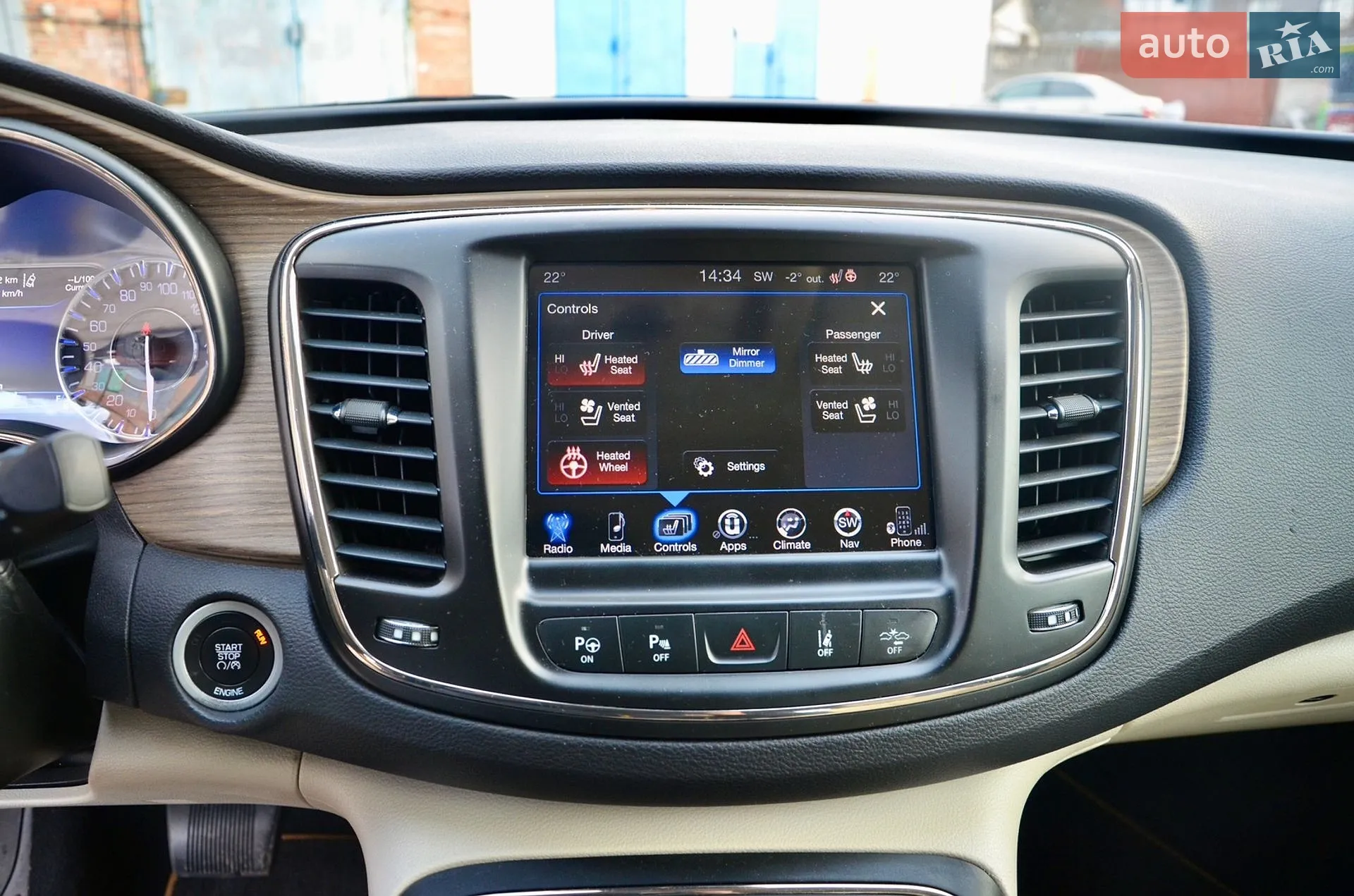 2014 Chrysler 200 - мініатюра 28