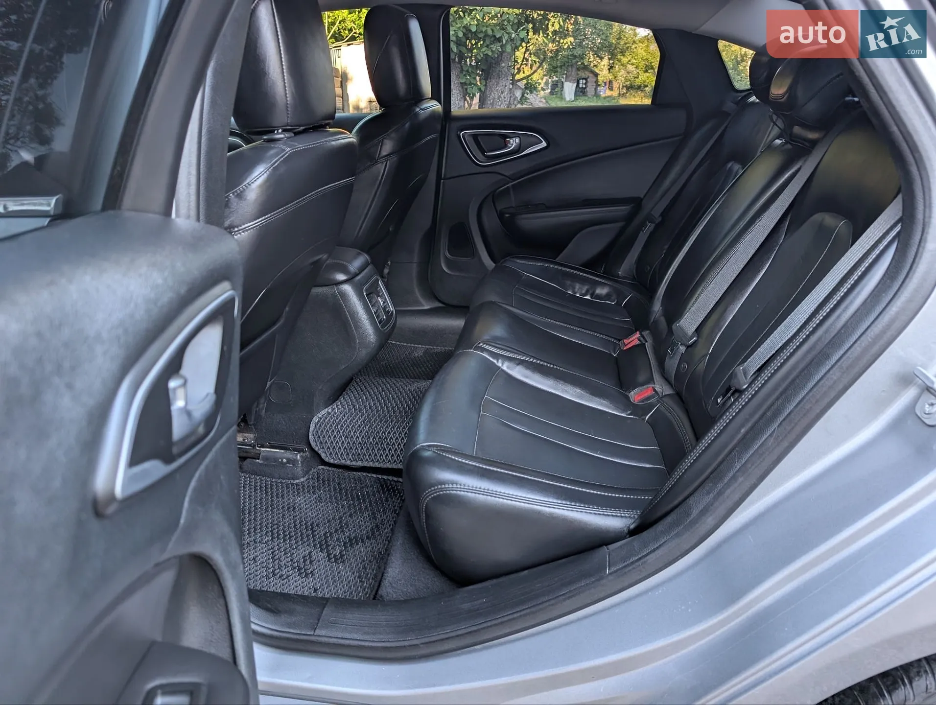 2014 Chrysler 200 - мініатюра 11