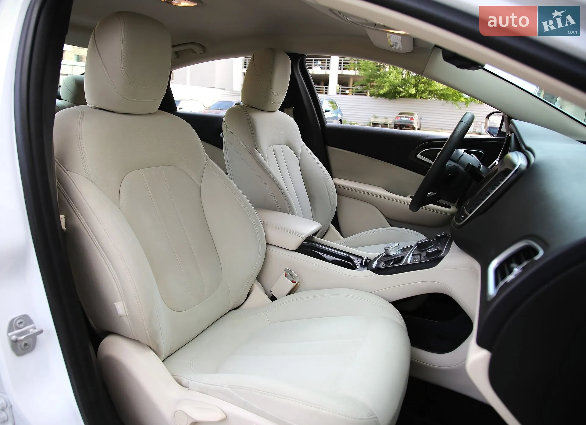 2015 Chrysler 200 - мініатюра 10