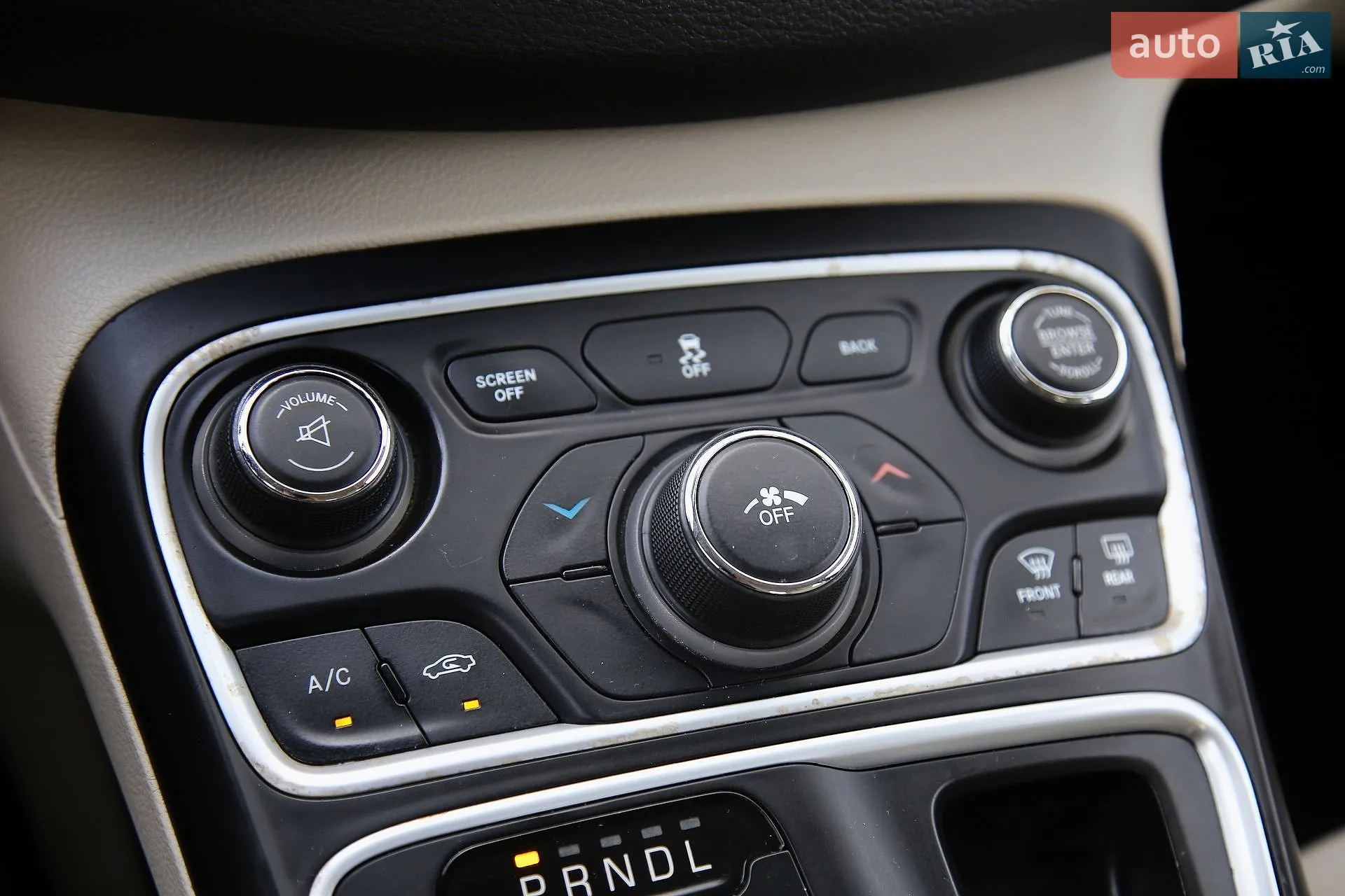 2015 Chrysler 200 - мініатюра 17