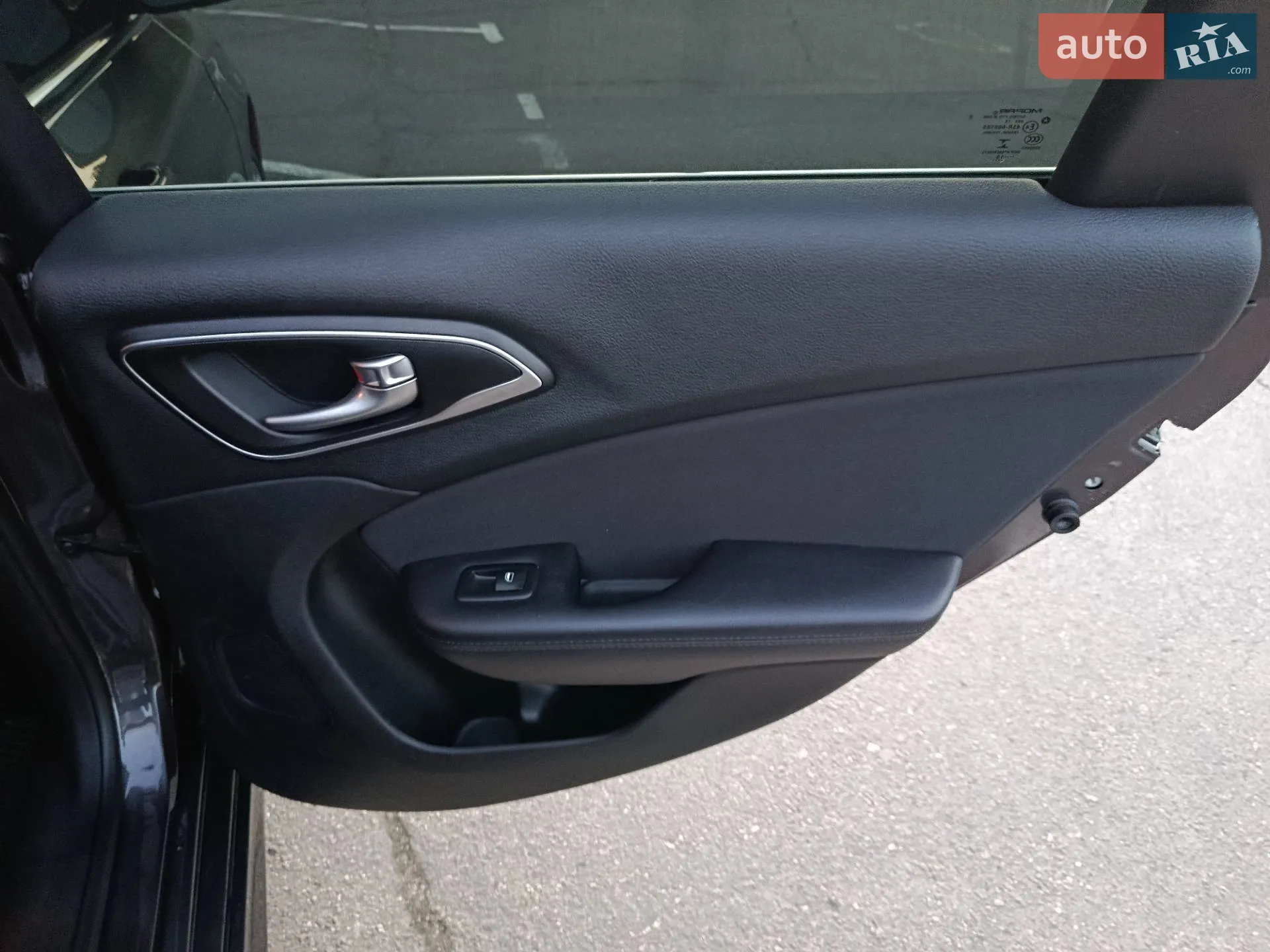 2015 Chrysler 200 - мініатюра 16