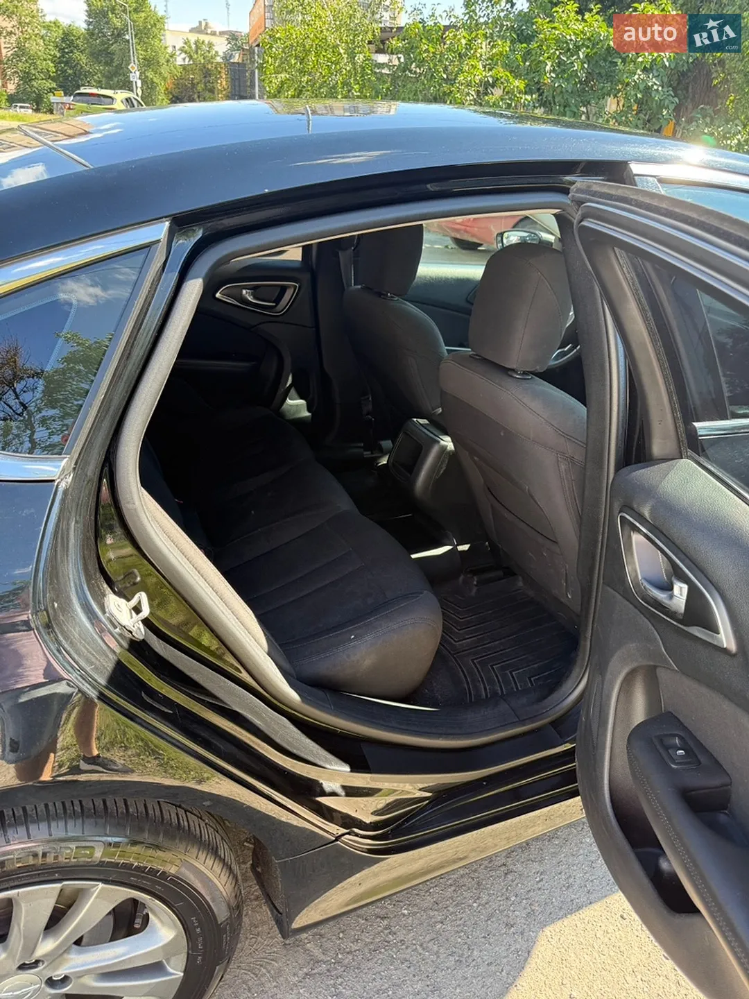 2015 Chrysler 200 - мініатюра 22