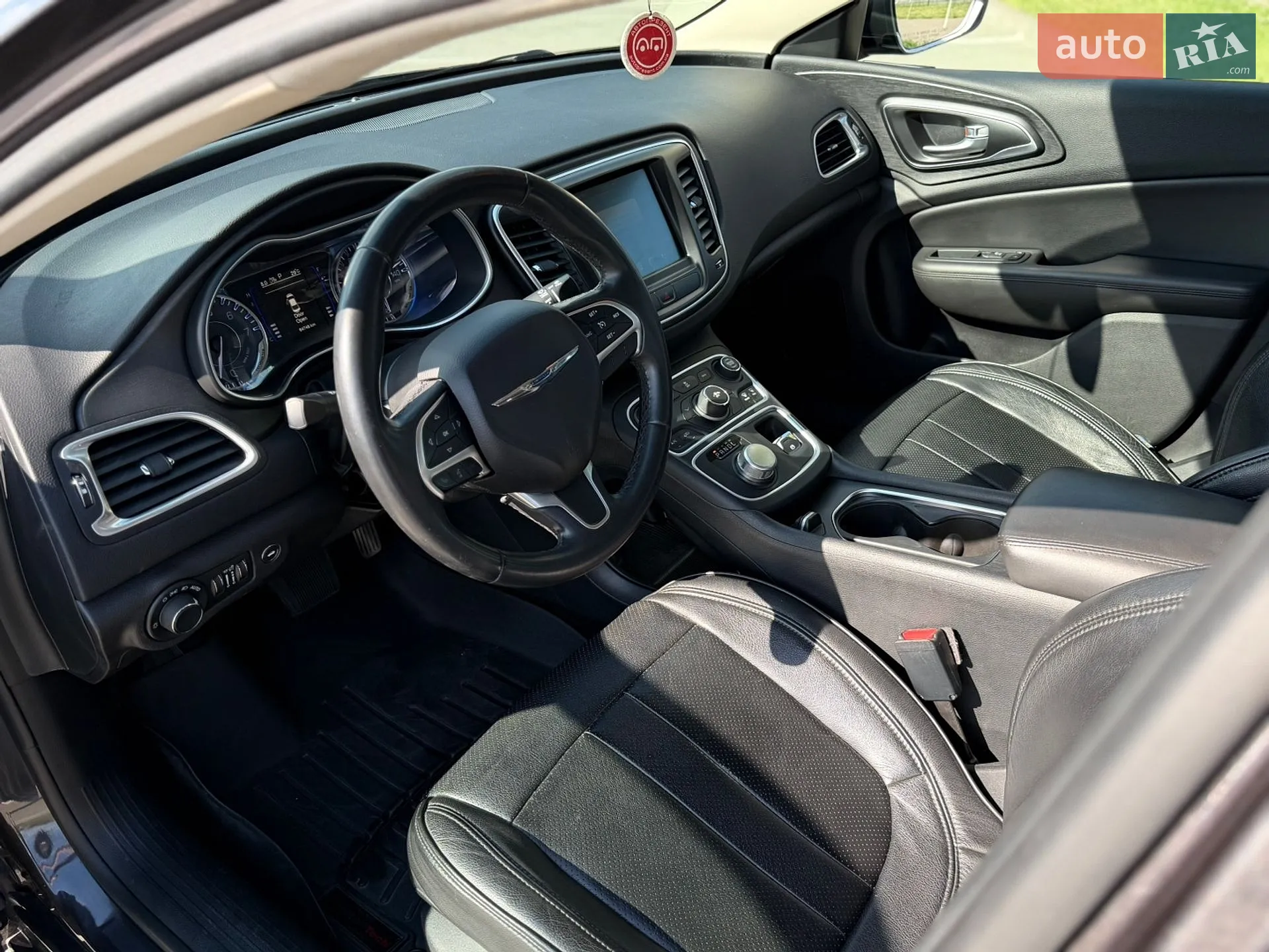 2015 Chrysler 200 - мініатюра 14
