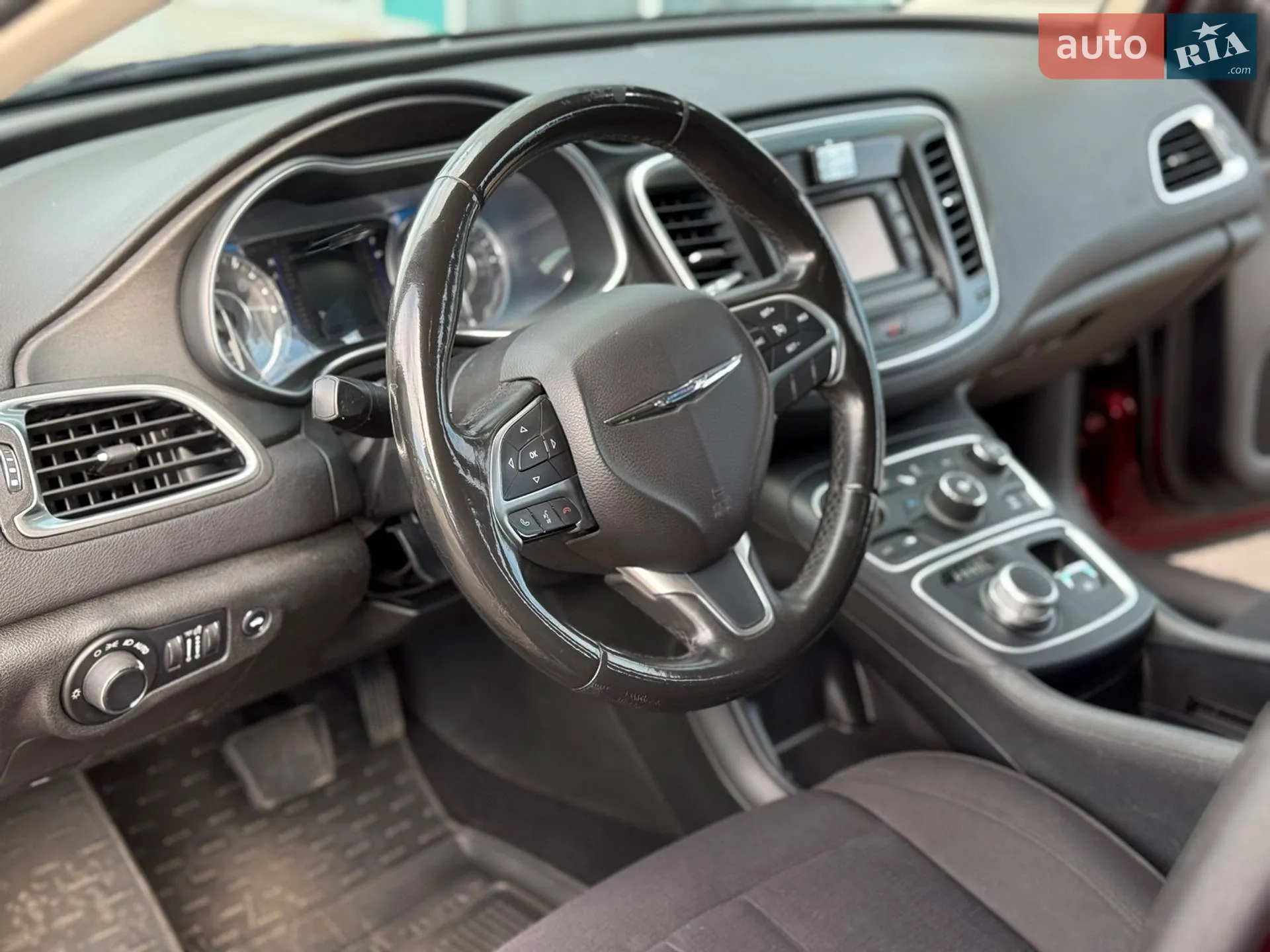 2015 Chrysler 200 - мініатюра 9