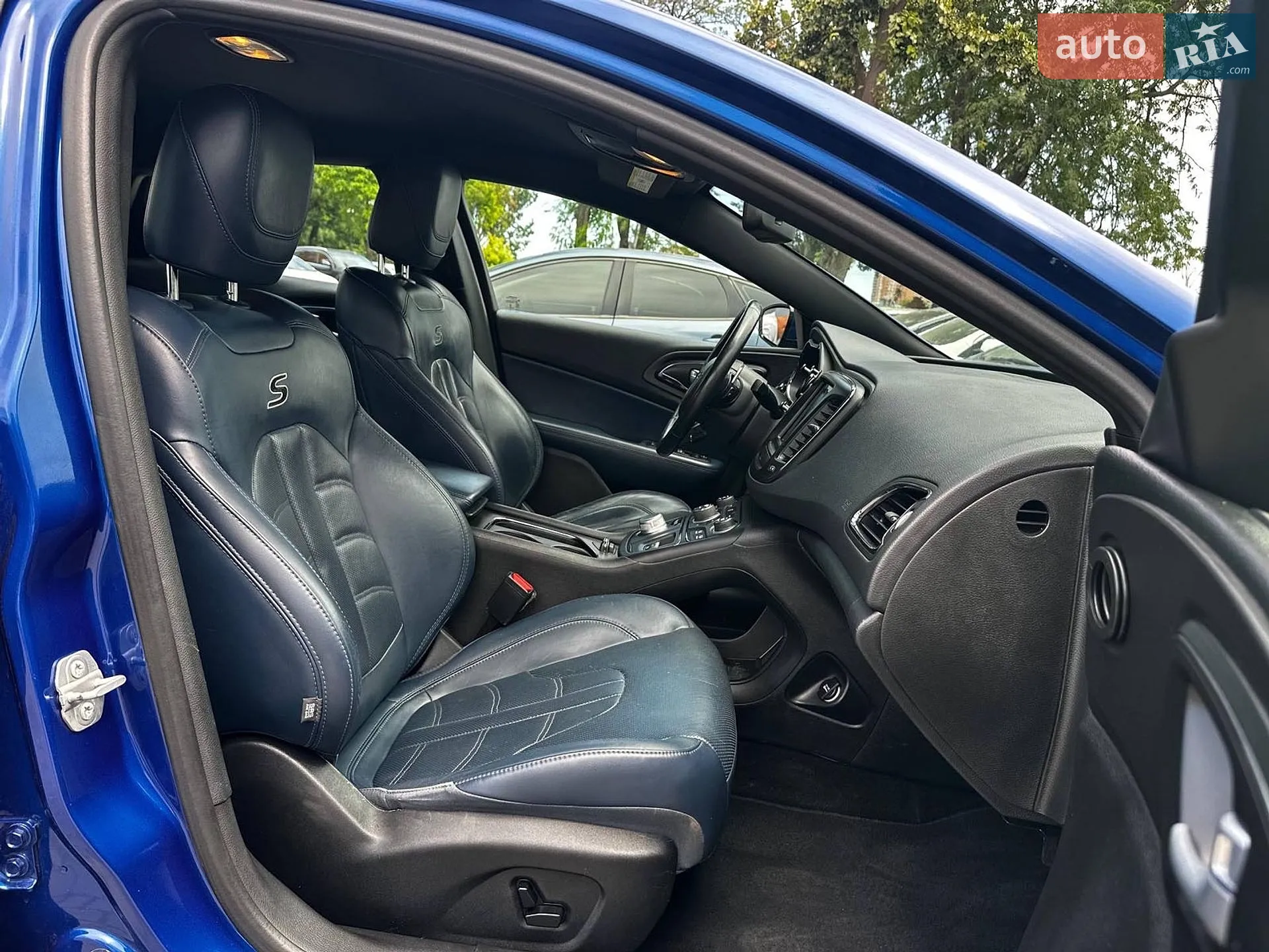 2015 Chrysler 200 - мініатюра 28
