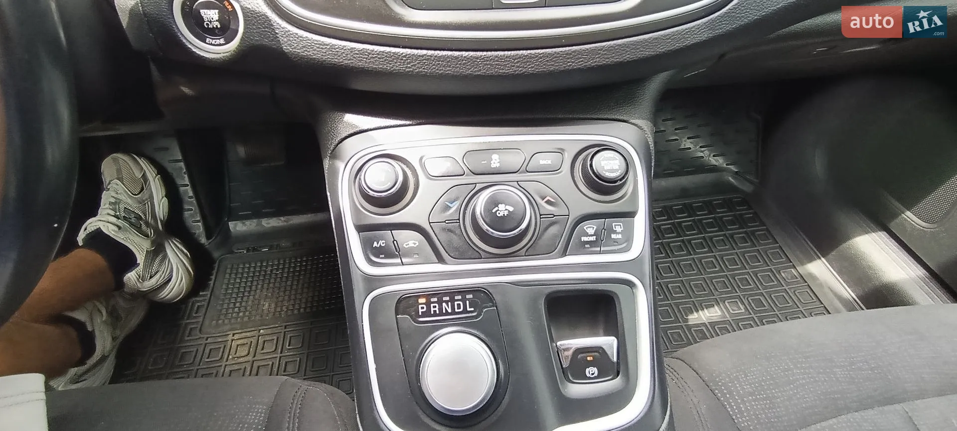 2014 Chrysler 200 - мініатюра 17