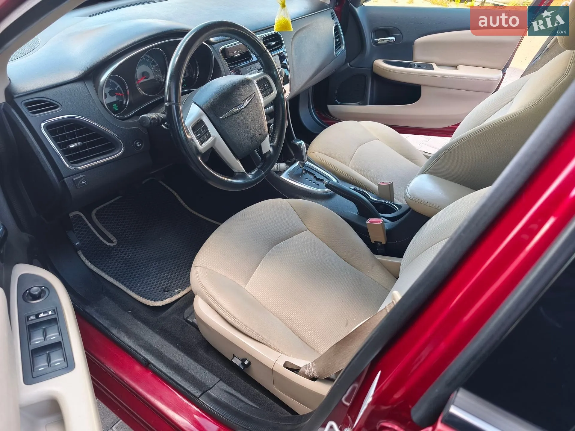 2013 Chrysler 200 - мініатюра 19