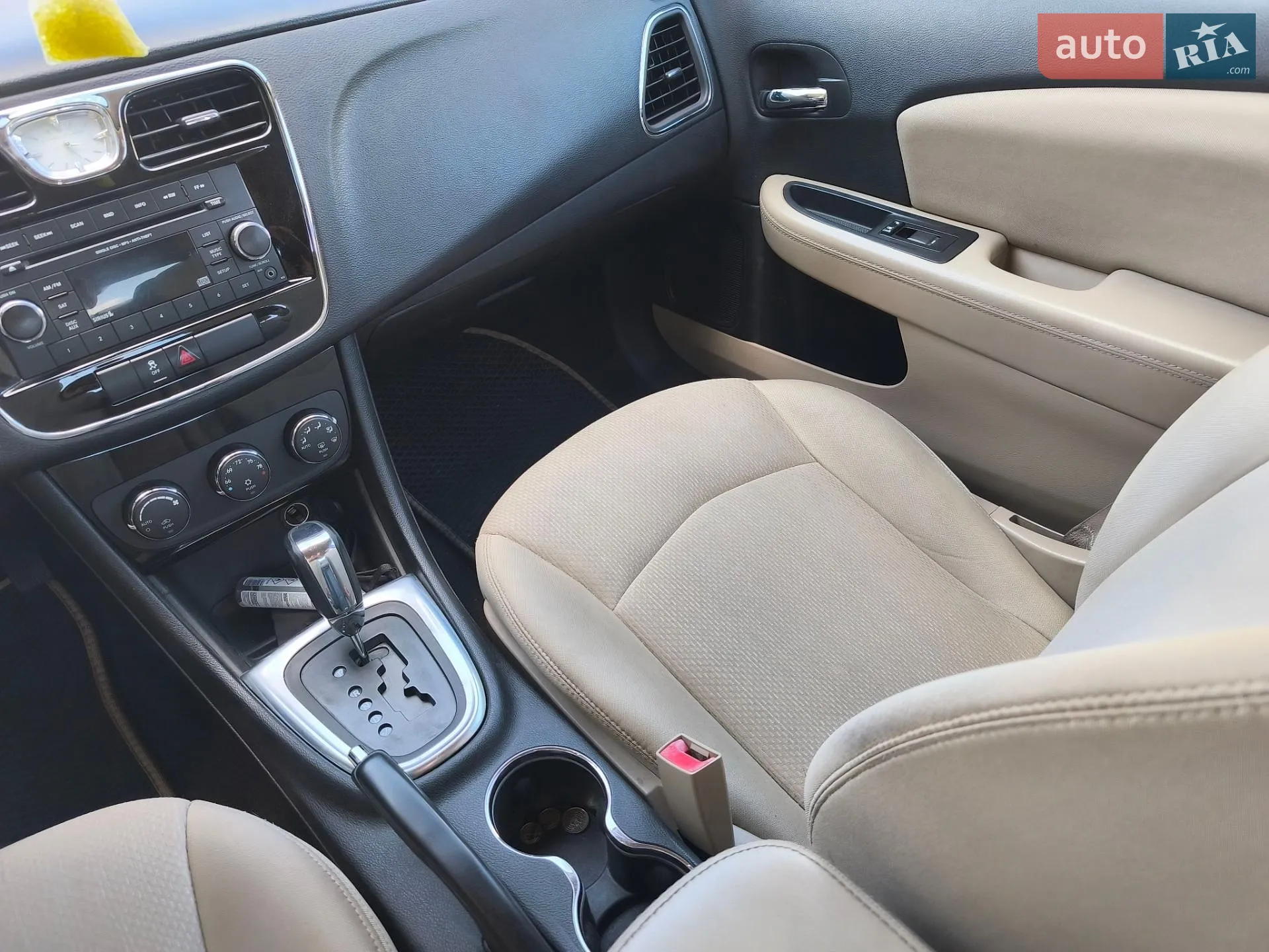 2013 Chrysler 200 - мініатюра 27