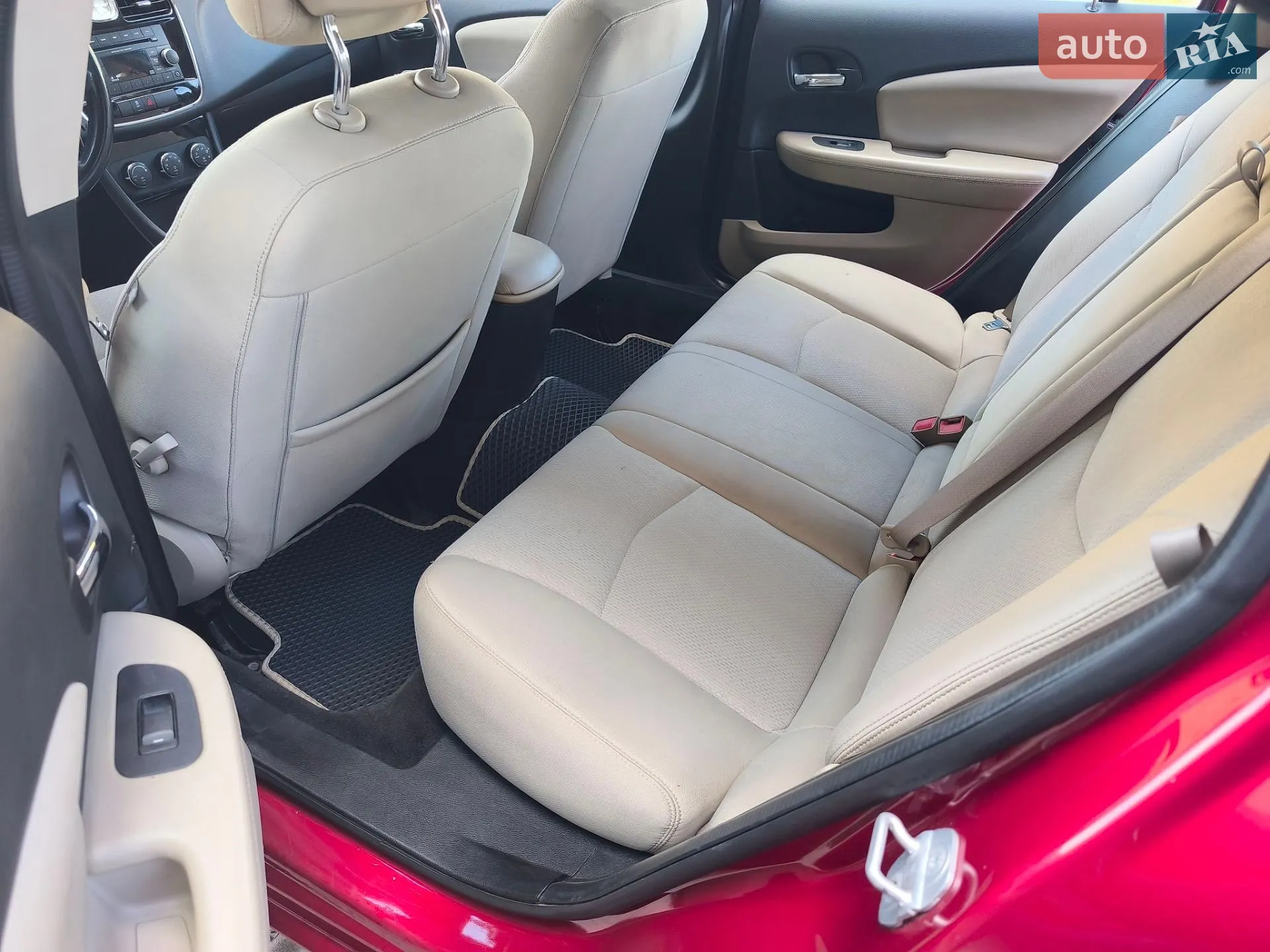 2013 Chrysler 200 - мініатюра 29
