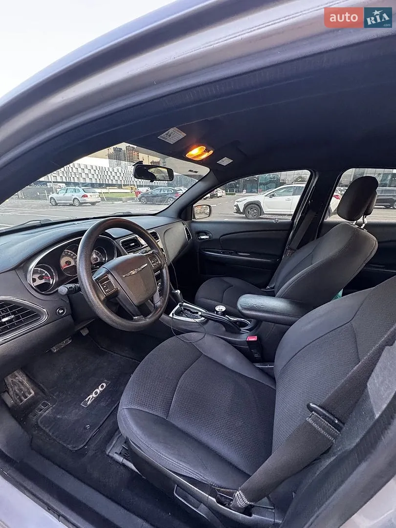 2014 Chrysler 200 - мініатюра 16