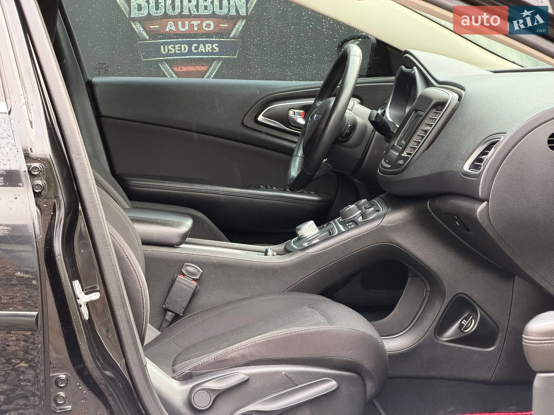2014 Chrysler 200 - мініатюра 25