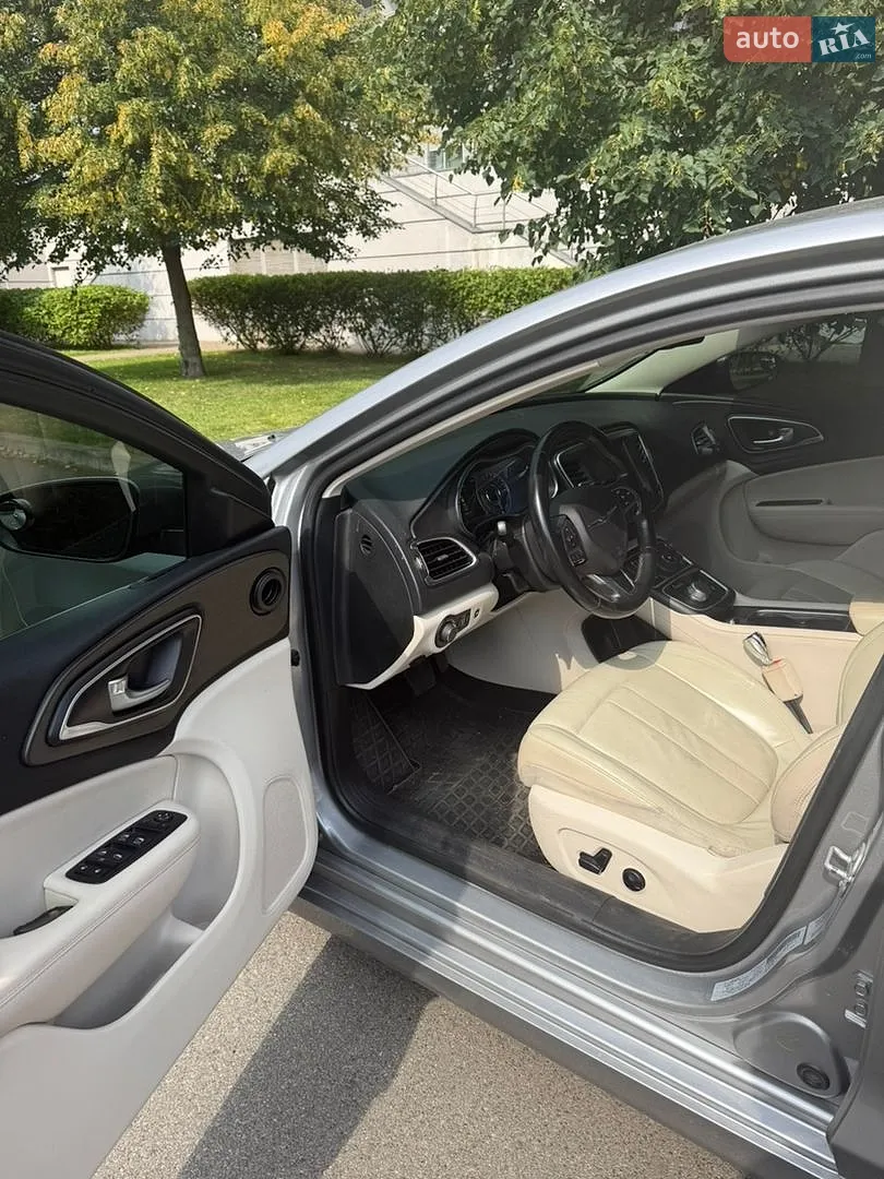 2016 Chrysler 200 - мініатюра 6