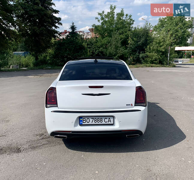 Седан Chrysler 300 S 2018 в Тернополе фото 7 Седан Chrysler 300 S 2018 в Тернополе