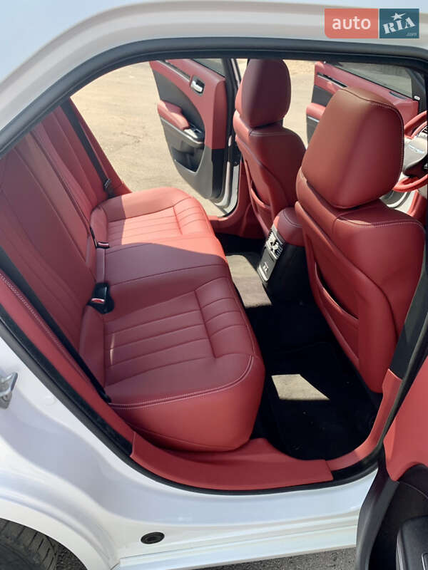 Седан Chrysler 300 S 2018 в Тернополе фото 37 Седан Chrysler 300 S 2018 в Тернополе
