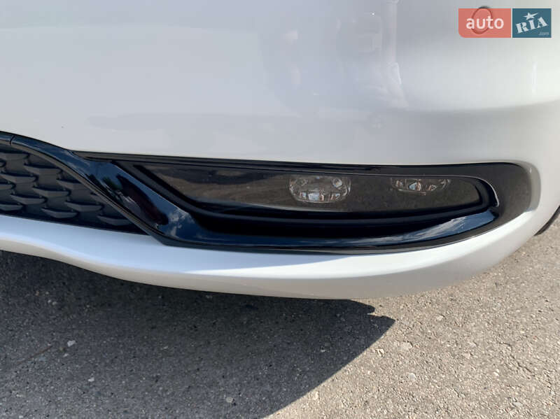 Седан Chrysler 300 S 2018 в Тернополе фото 31 Седан Chrysler 300 S 2018 в Тернополе