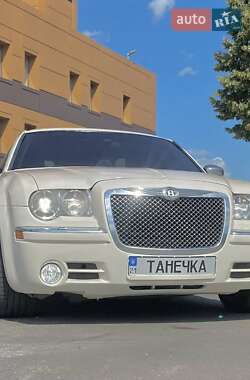 Седан Chrysler 300 S 2006 в Лозовой