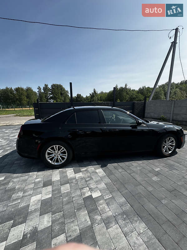 Седан Chrysler 300 S 2015 в Ковеле