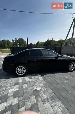Седан Chrysler 300 S 2015 в 