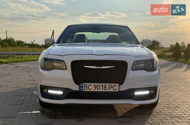 Седан Chrysler 300 S 2015 в 