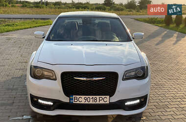 Седан Chrysler 300 S 2015 в 