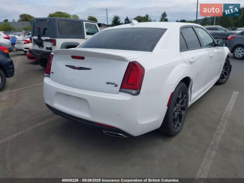 Седан Chrysler 300 S 2022 в Одесі